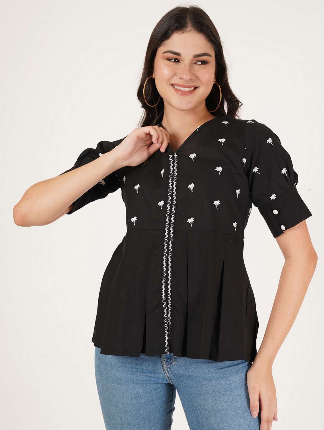 women embroidered short sleeve a-line kurti