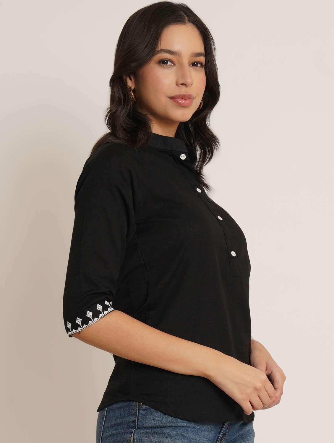 women solid three quarter sleeve staright kurti - 22084222 - Standard Image - 1