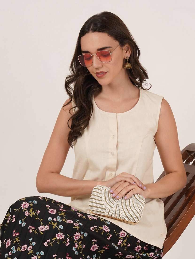 women solid sleeveless a-line kurti