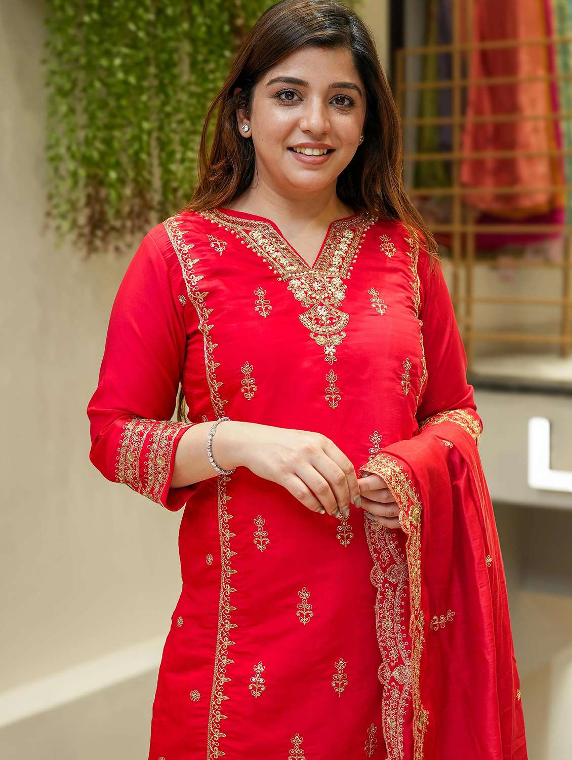 women embroidered three quarter sleeve kurta pant with dupatta set - 22084530 - Standard Image - 4
