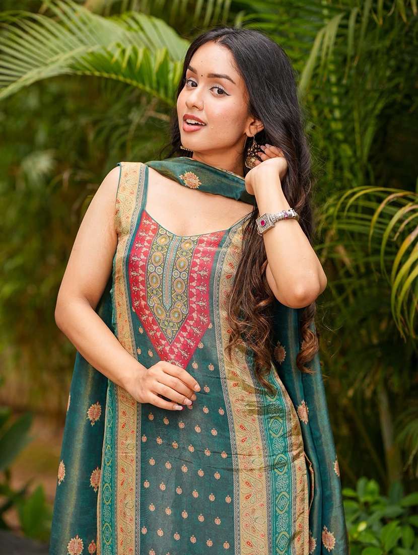 women printed sleeveless kurta pant with dupatta set - 22084534 - Standard Image - 4