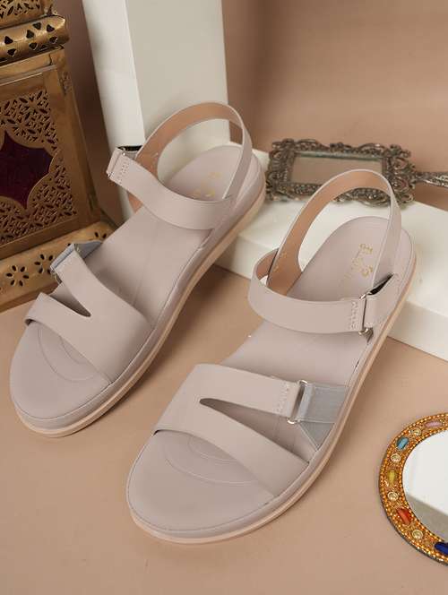 women solid back strap wedge