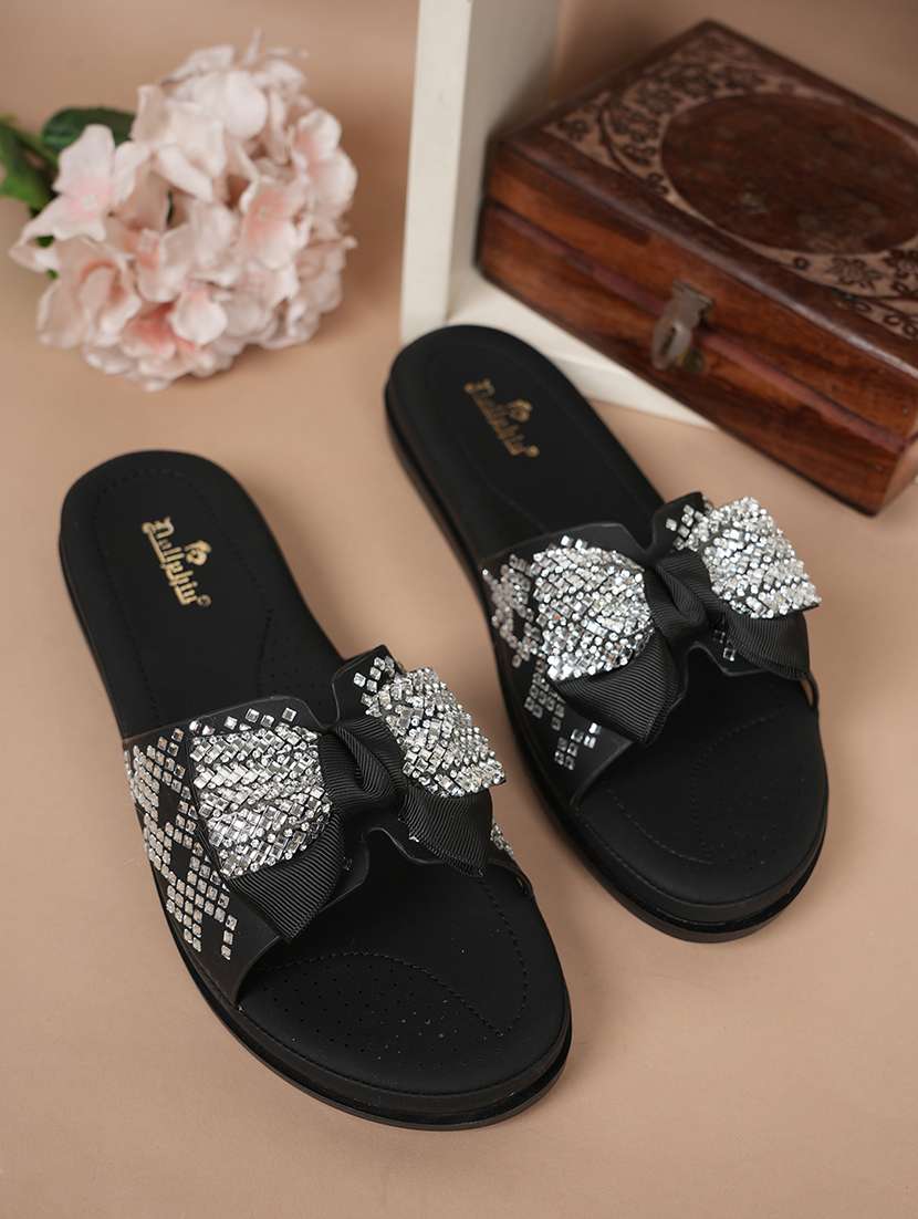 women solid slip on wedges - 22084625 - Zoom Image - 0
