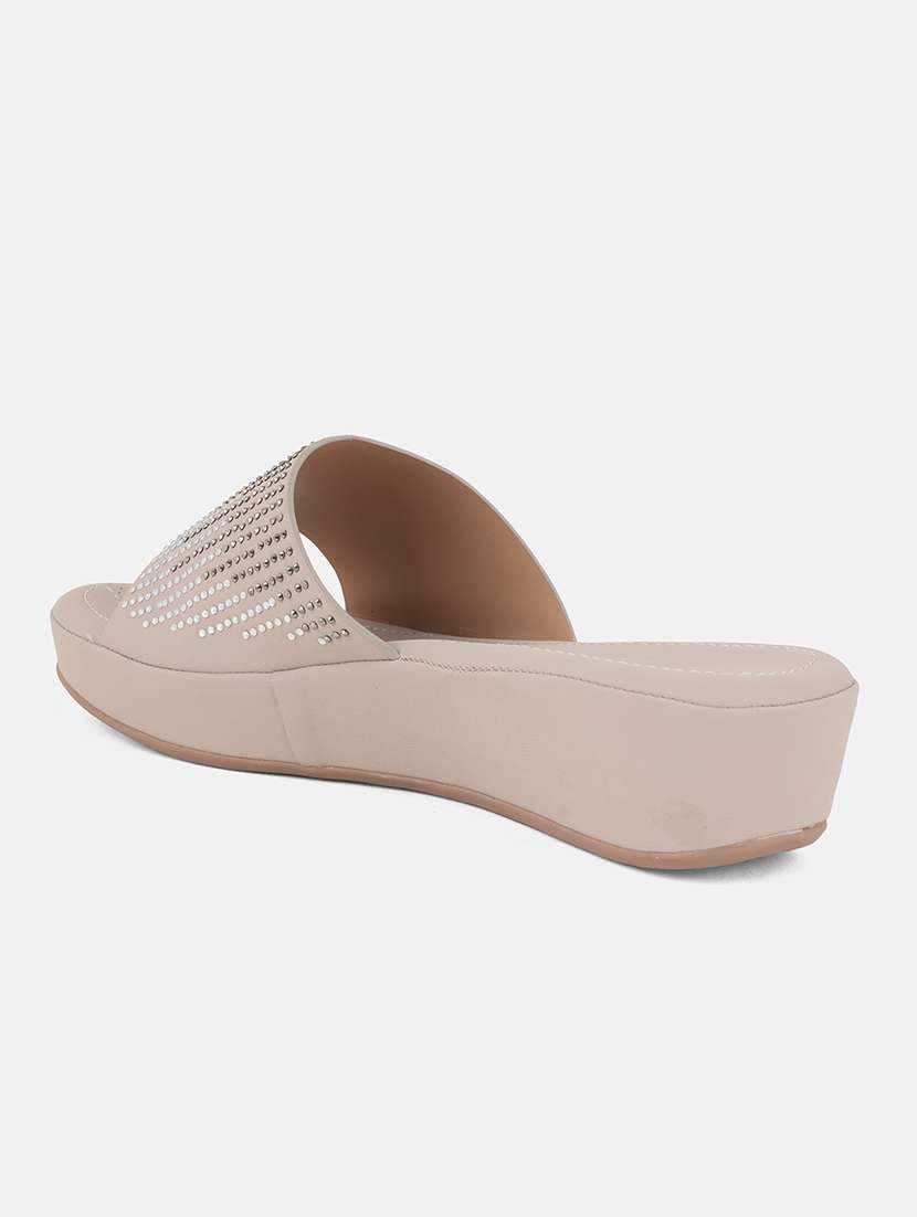women solid slip on wedges - 22084638 - Standard Image - 4