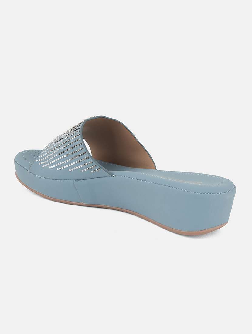 women solid slip on wedges - 22084639 - Standard Image - 4