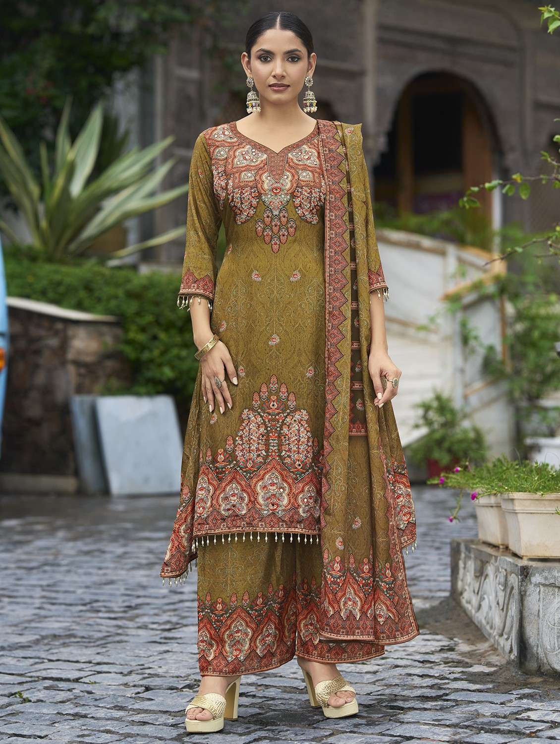 women printed long sleeve kurta palazzo with dupatta set
