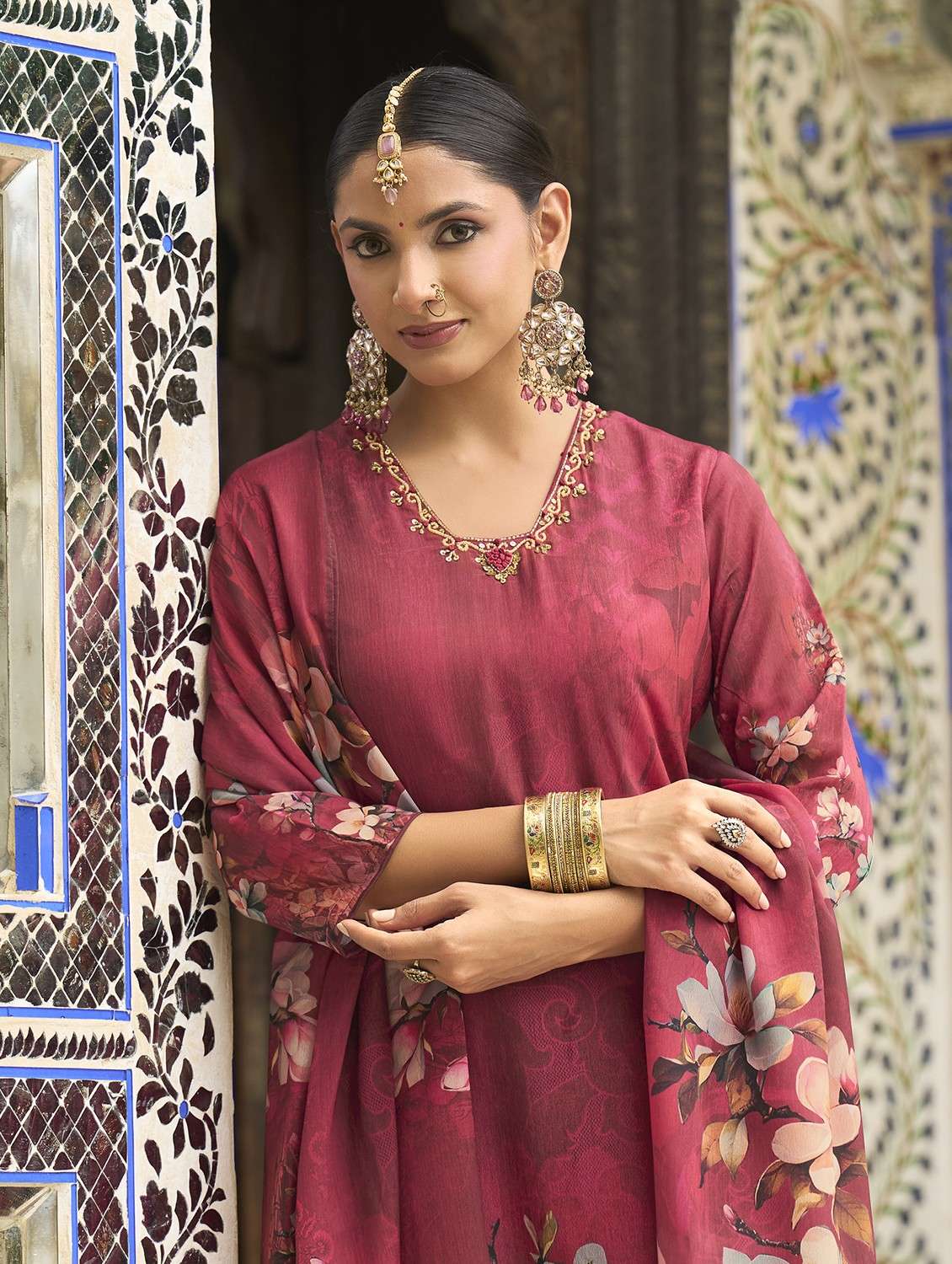 women floral printed three quarter sleeve kurta pant with dupatta set - 22084665 -  Standard Image - 4