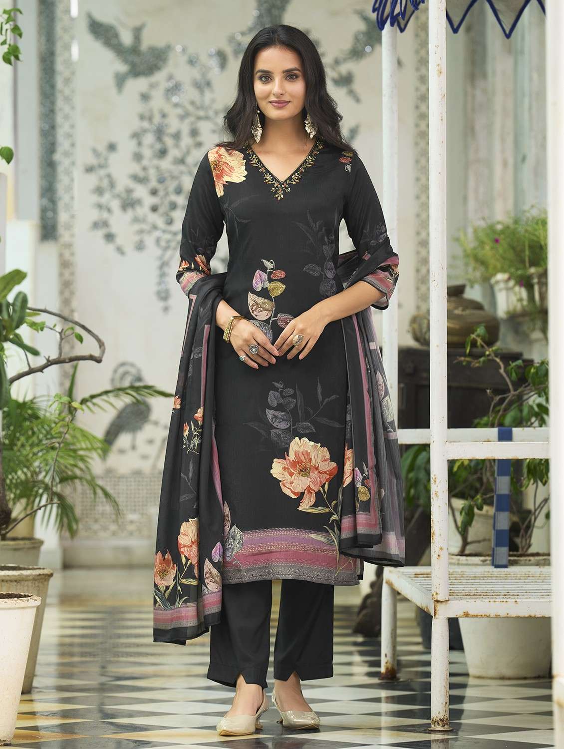 women floral printed three quarter sleeve kurta pant with dupatta set - 22084666 -  Standard Image - 1