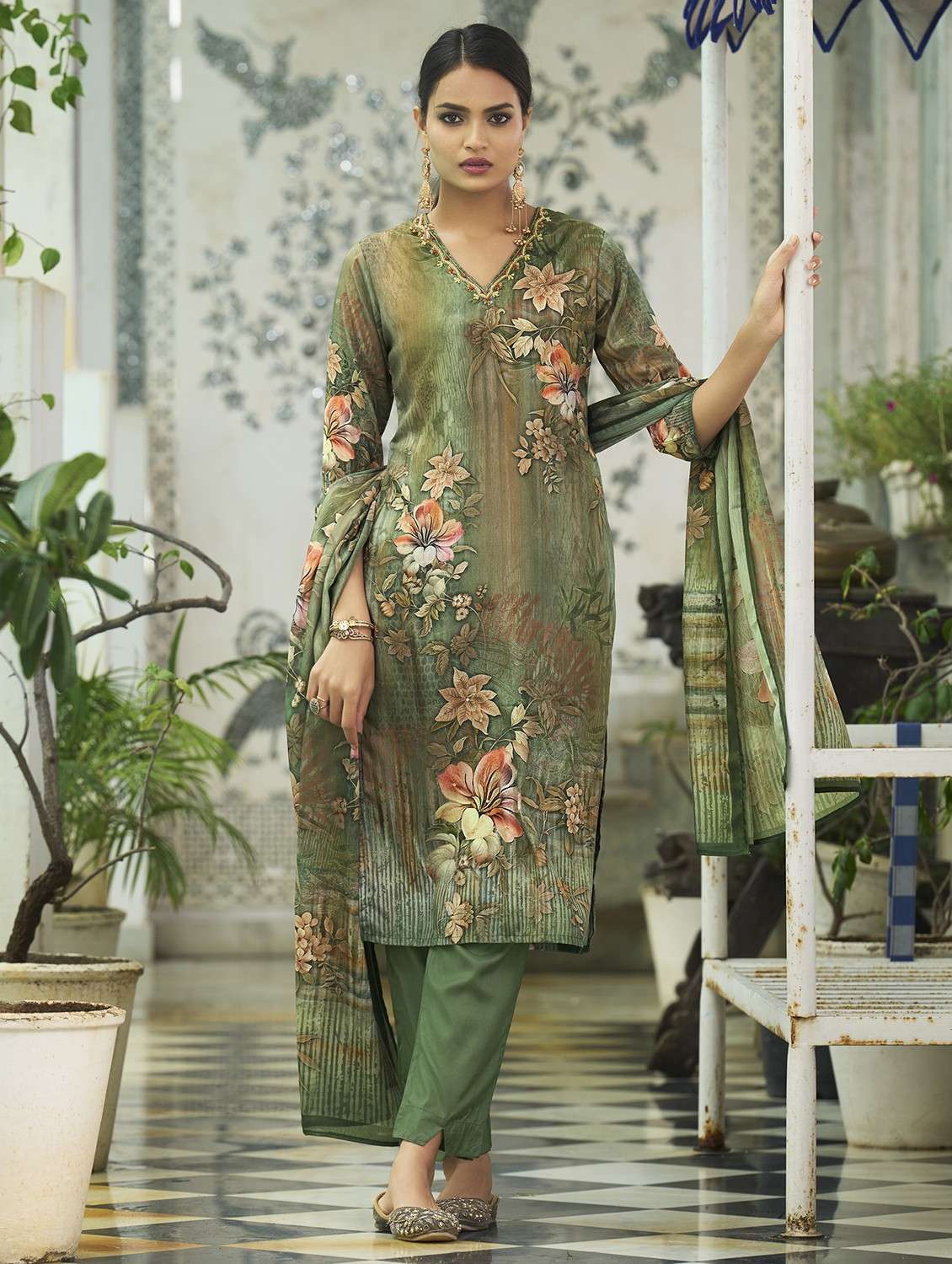 women floral printed three quarter sleeve kurta pant with dupatta set - 22084668 -  Standard Image - 1