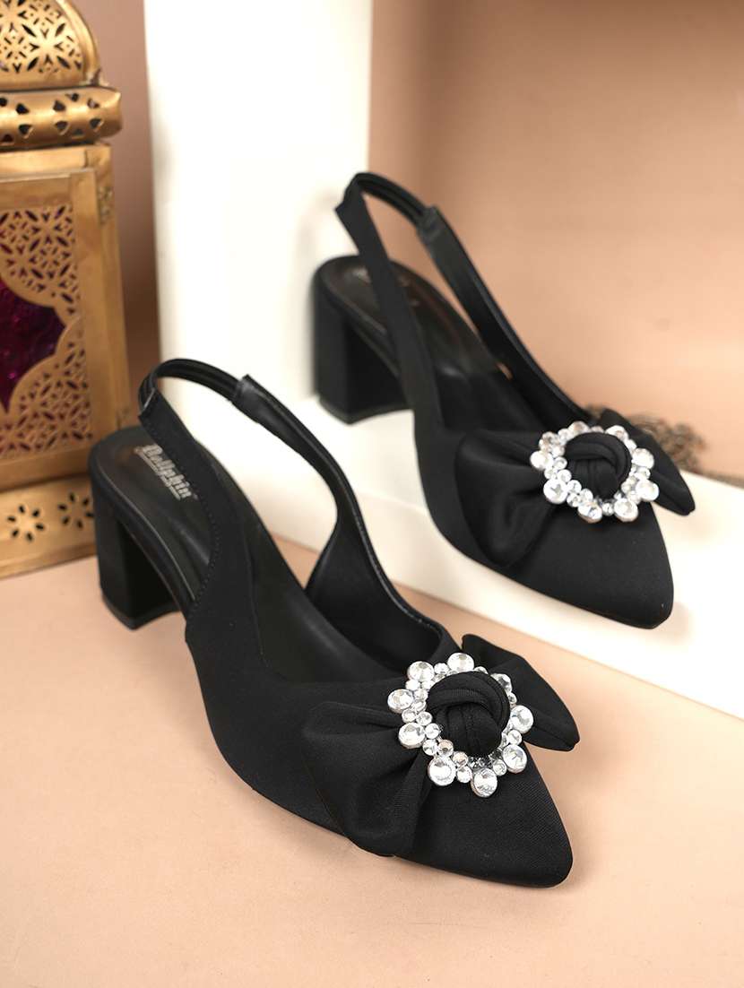 women solid back strap block heel sandals - 22084741 - Zoom Image - 0