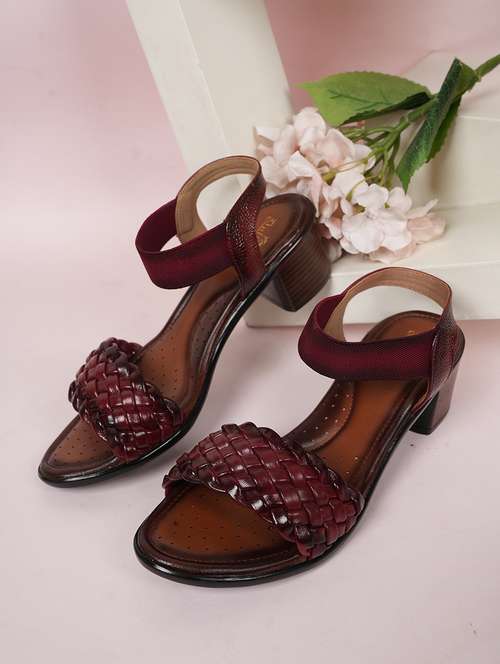 women solid back strap block heel sandals - 22084754 -  Standard Image - 0