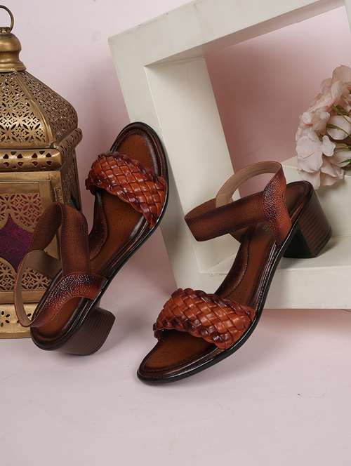 women solid back strap block heel sandals - 22084755 -  Standard Image - 0