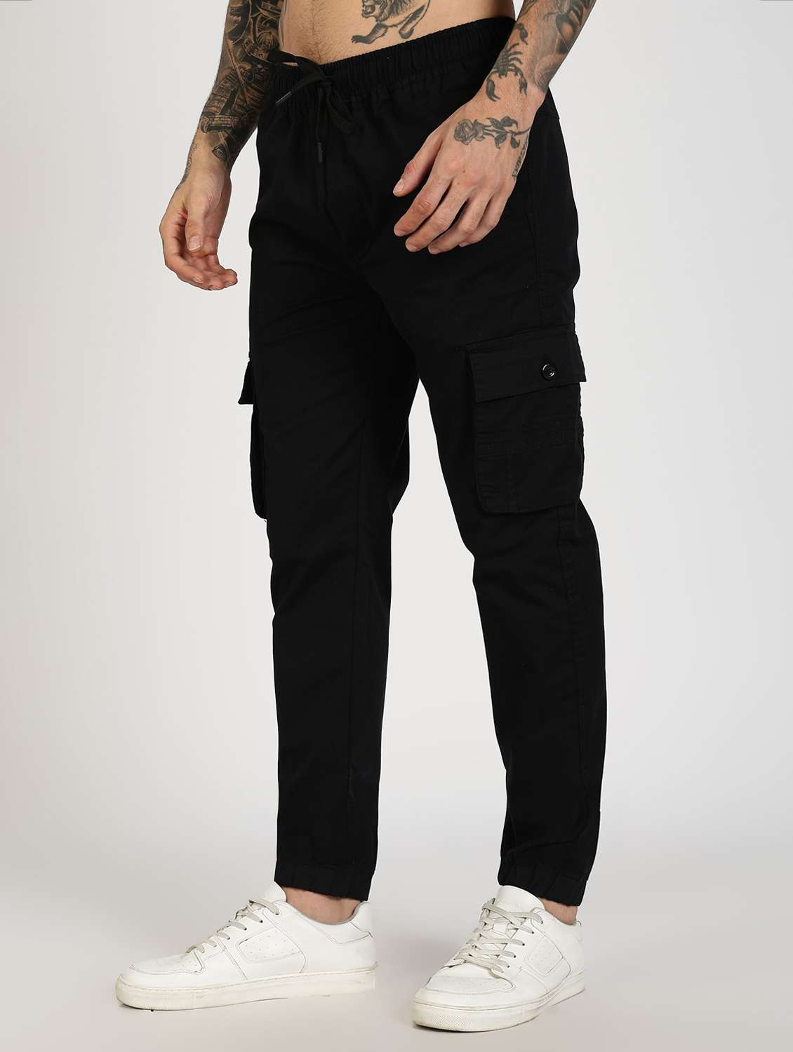 men solid mid rise regular fit jogger - 22084818 -  Standard Image - 1