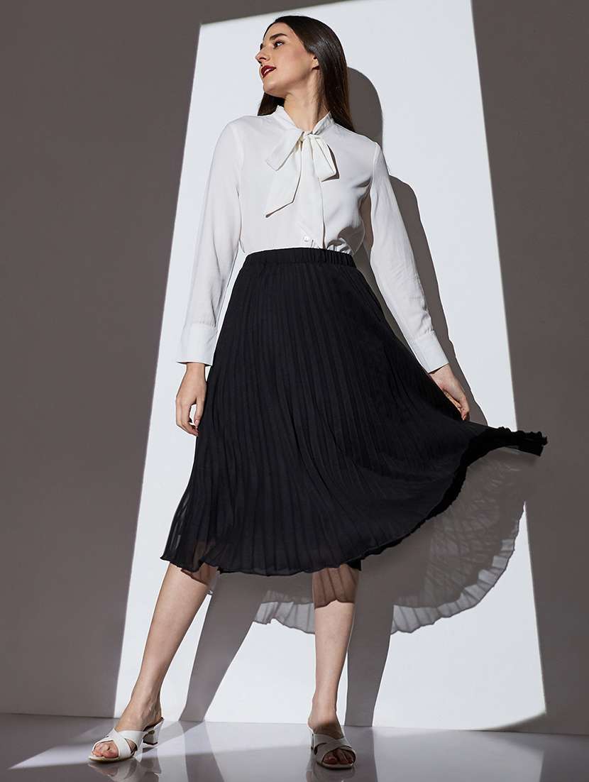 globus women black mid-rise accordion pleats midi flared skirt - 22085180 -  Standard Image - 4