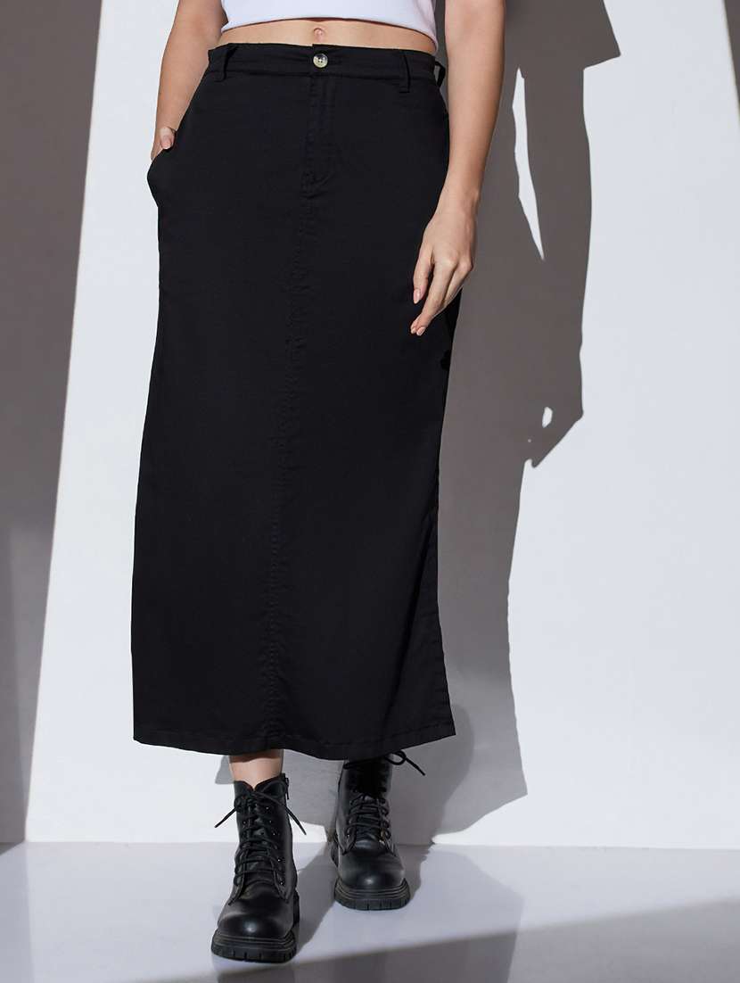 globus women black mid-rise solid side slit straight midi denim skirt