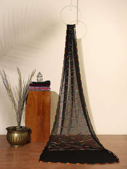 women solid with work festive dupatta