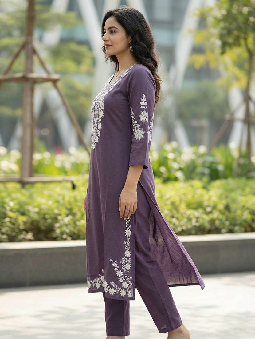 women solid with work three quarter sleeve straight kurta - 22085450 -  Standard Image - 1
