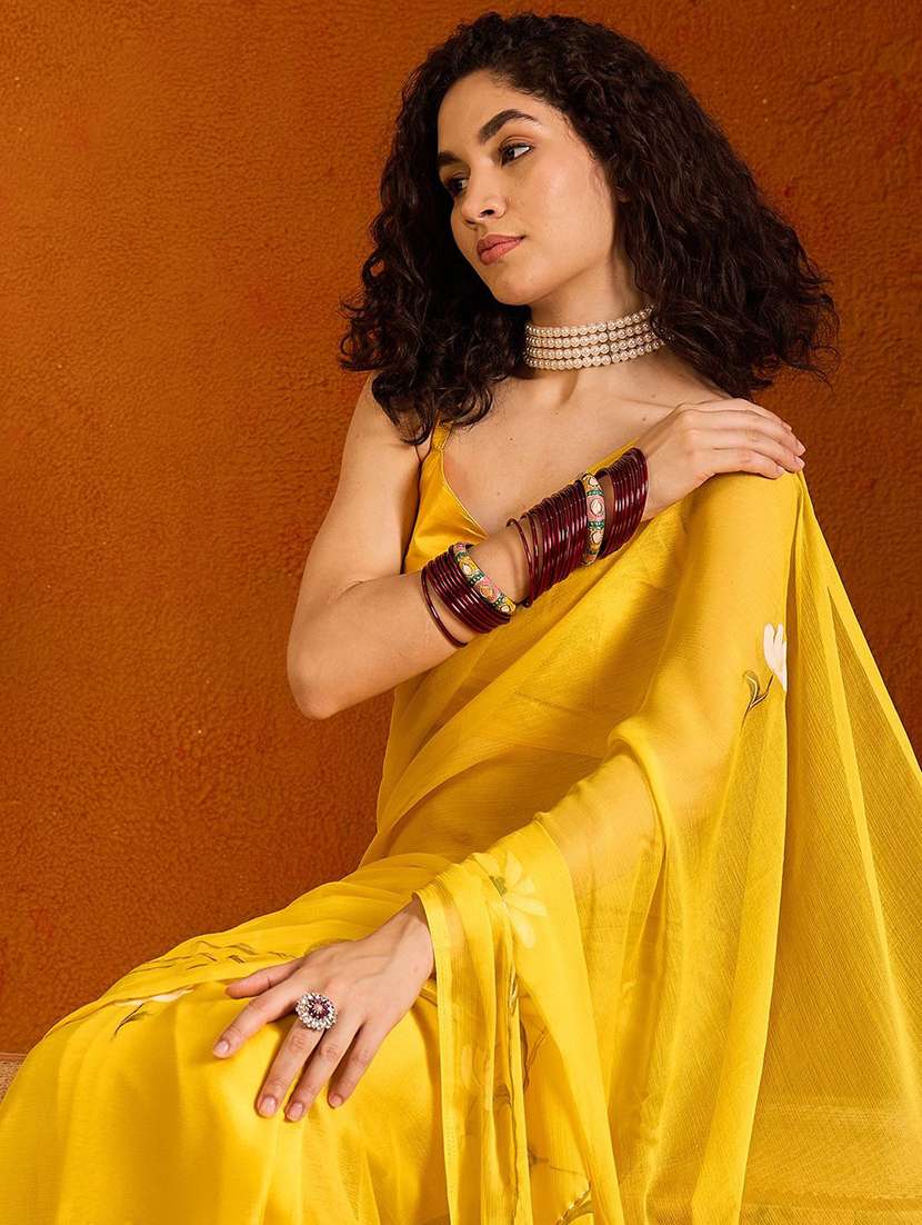 women floral printed saree with blouse - 22085846 - Standard Image - 4