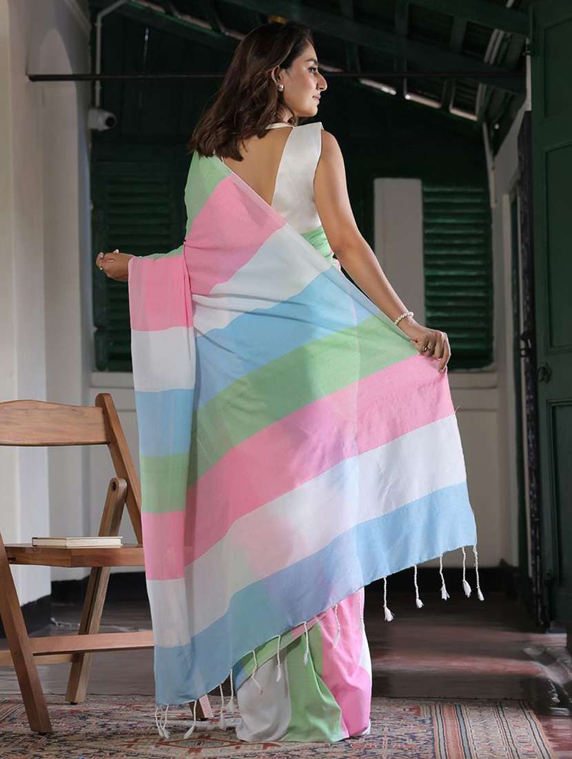 women striped printed saree with blouse - 22085856 - Standard Image - 4