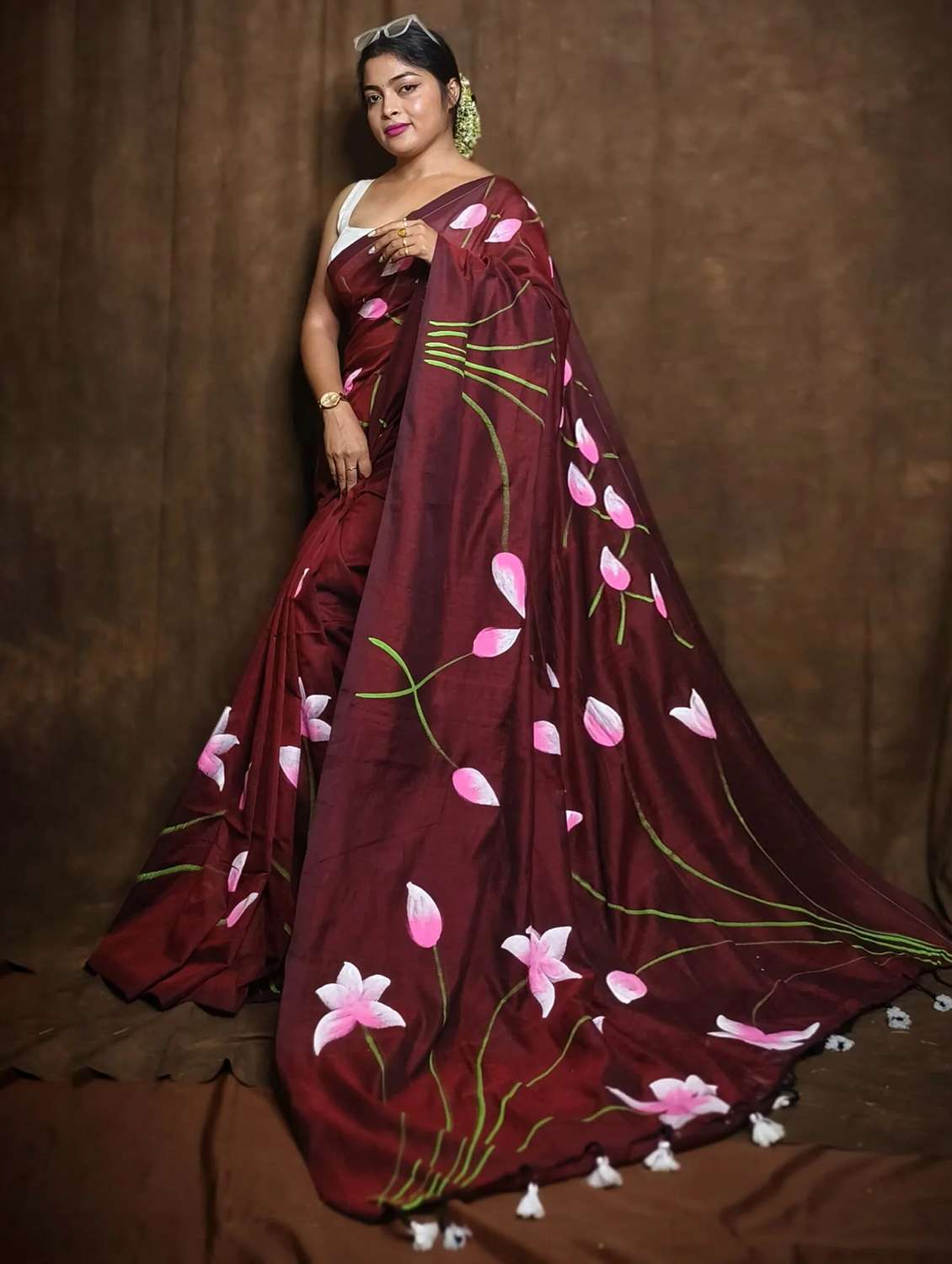 women floral printed saree with blouse - 22085858 -  Standard Image - 1