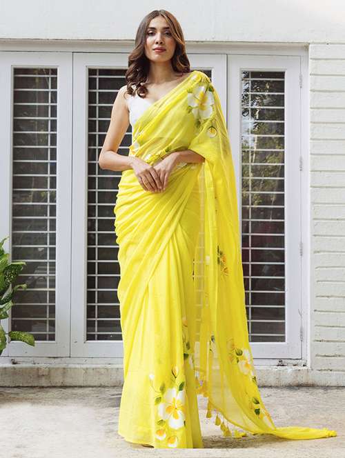 women floral printed saree with blouse - 22085872 -  Standard Image - 0