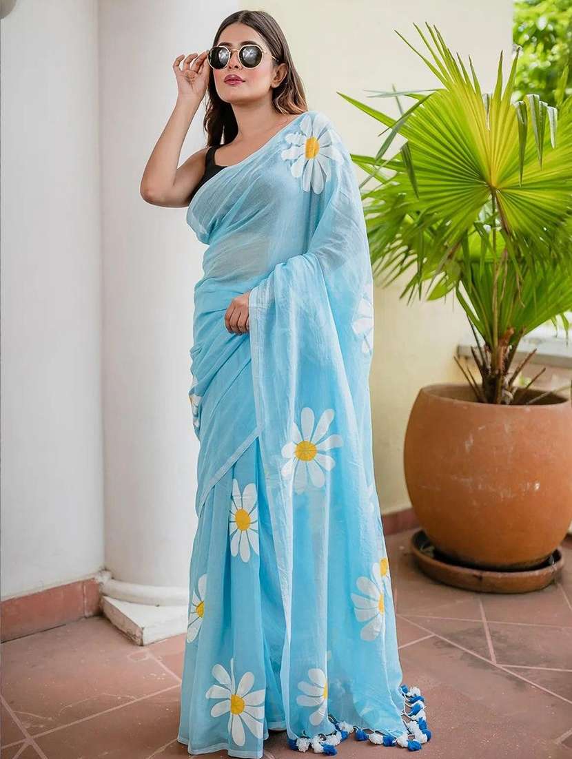 women floral printed saree with blouse