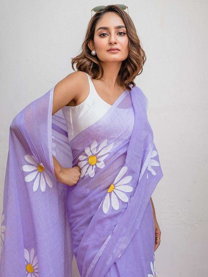 women floral printed saree with blouse - 22085883 -  Standard Image - 1