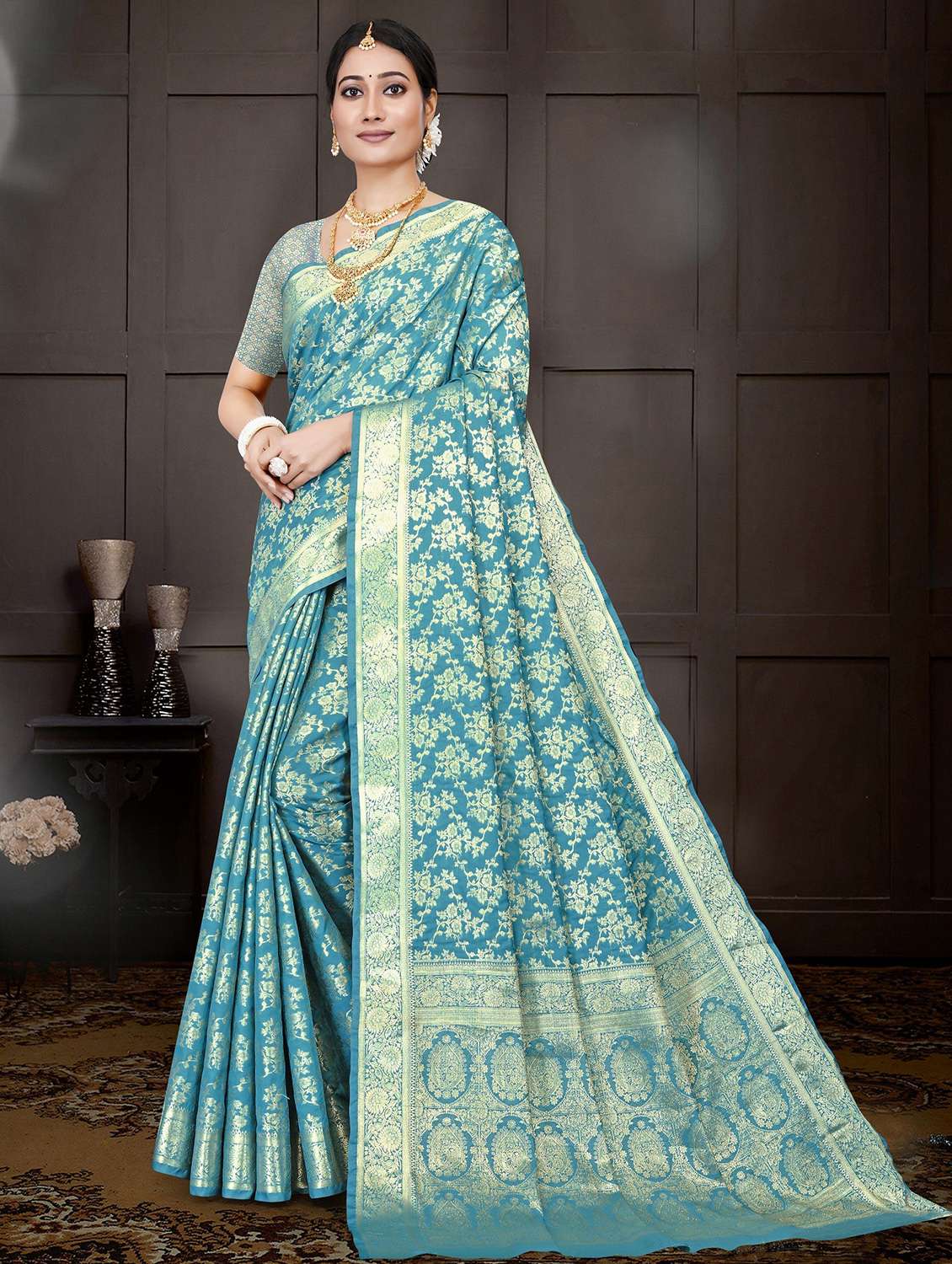 women self design banarasi saree with blouse - 22085909 -  Standard Image - 1