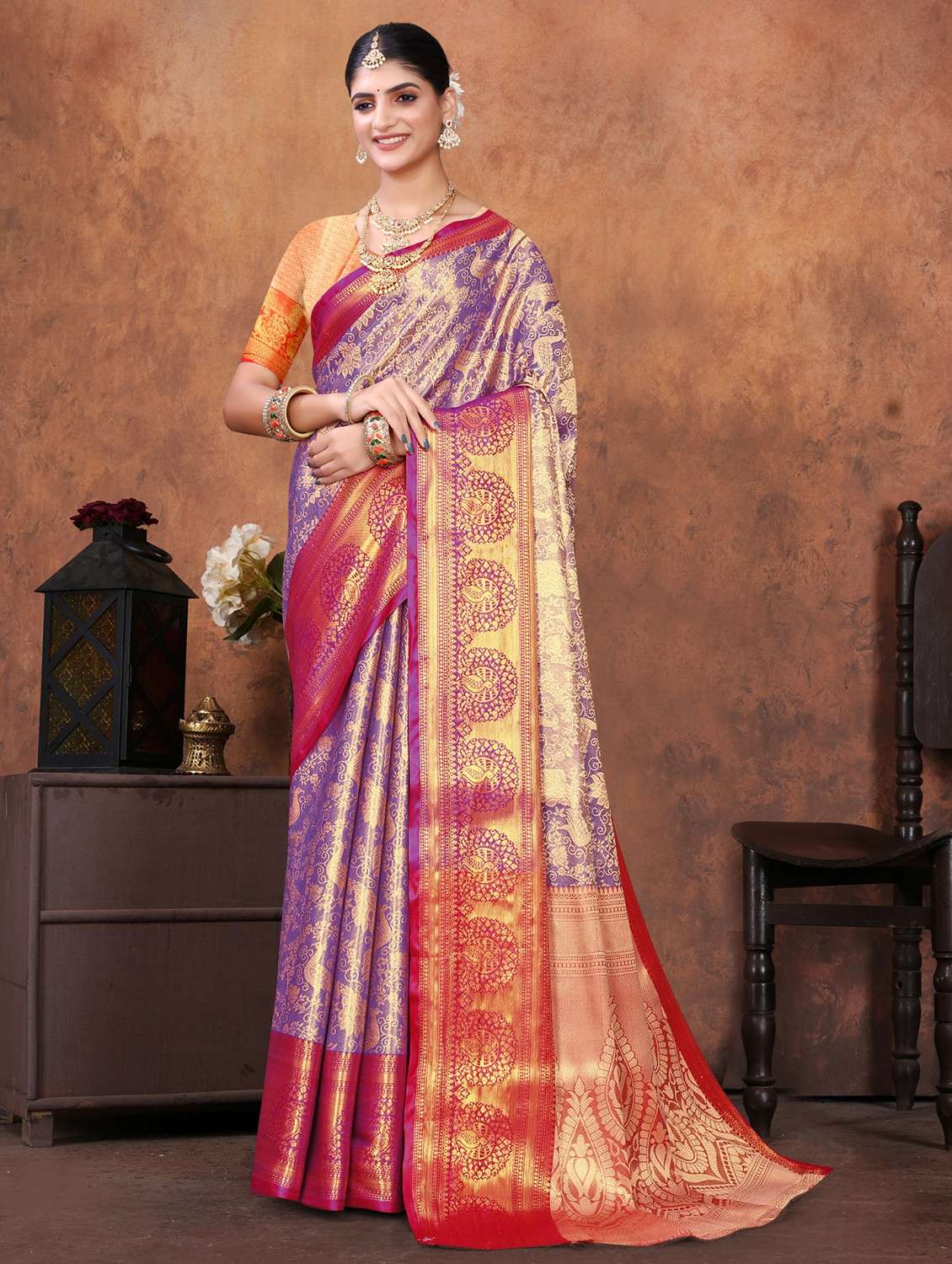 women self design kanjivaram saree with blouse - 22085923 -  Zoom Image - 0