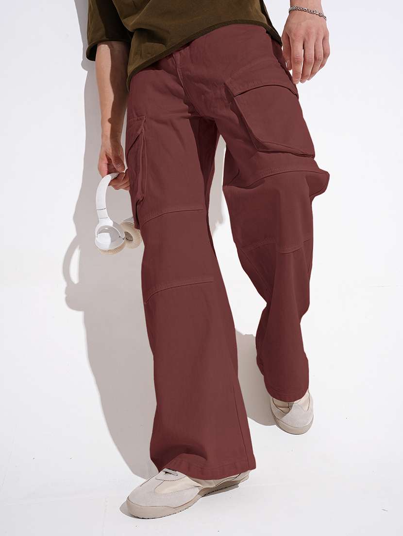 men solid mid rise regular fit cargo