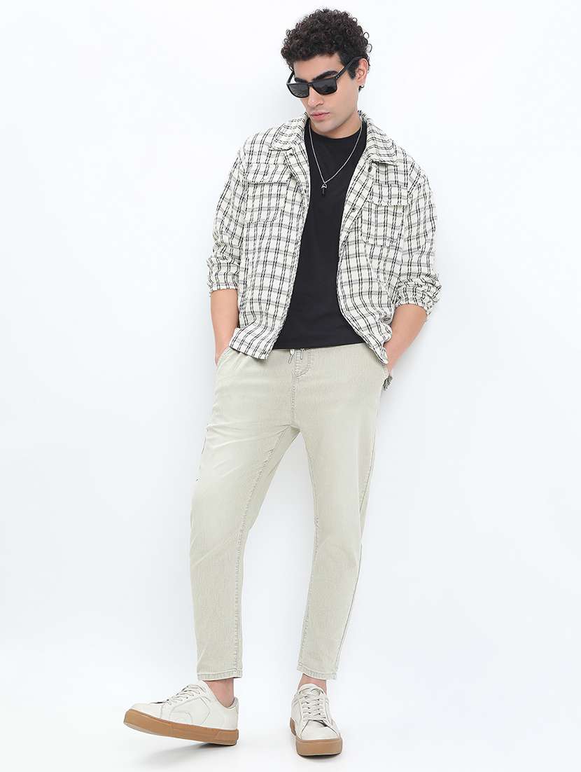 men solid low rise ankle length casual trouser - 22085978 -  Standard Image - 4