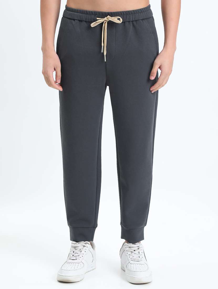 men solid low rise regular fit jogger - 22085983 -  Standard Image - 1