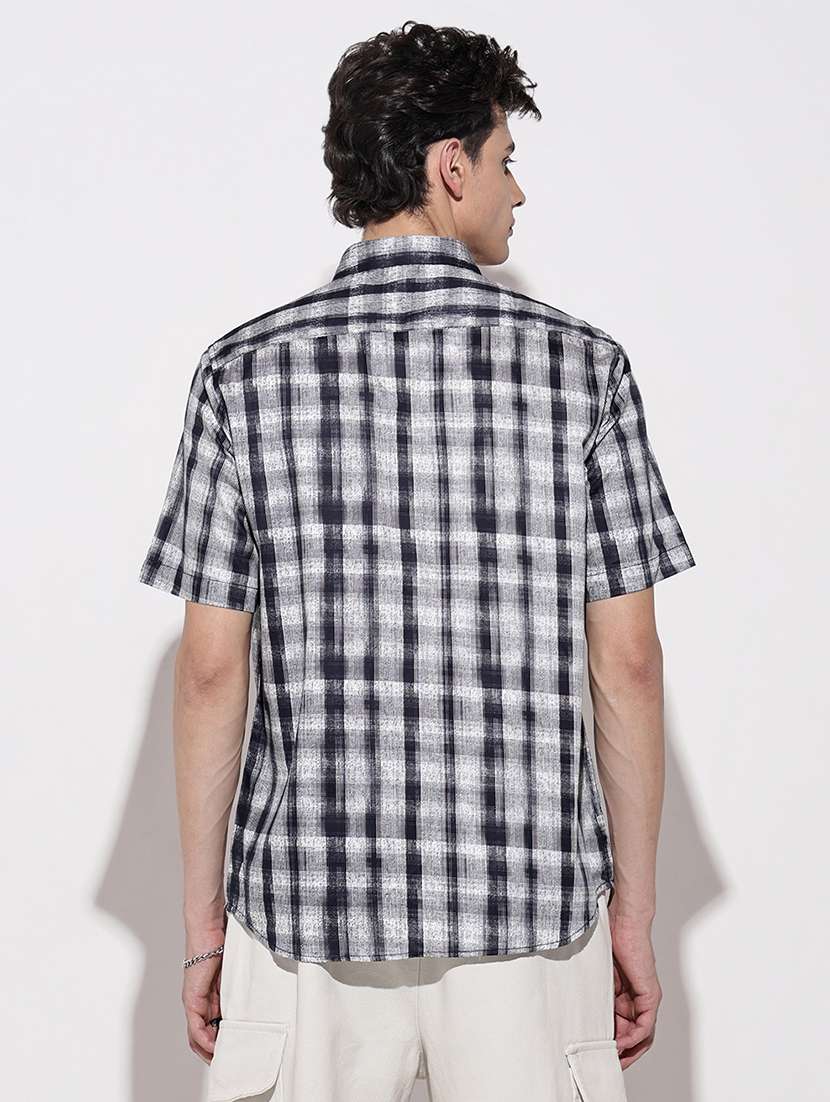 men checkered short sleeve regular fit casual shirt - 22086080 -  Standard Image - 4