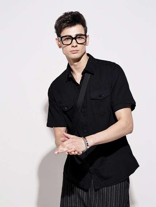 men solid short sleeve regular fit casual shirt - 22086085 - Standard Image - 0