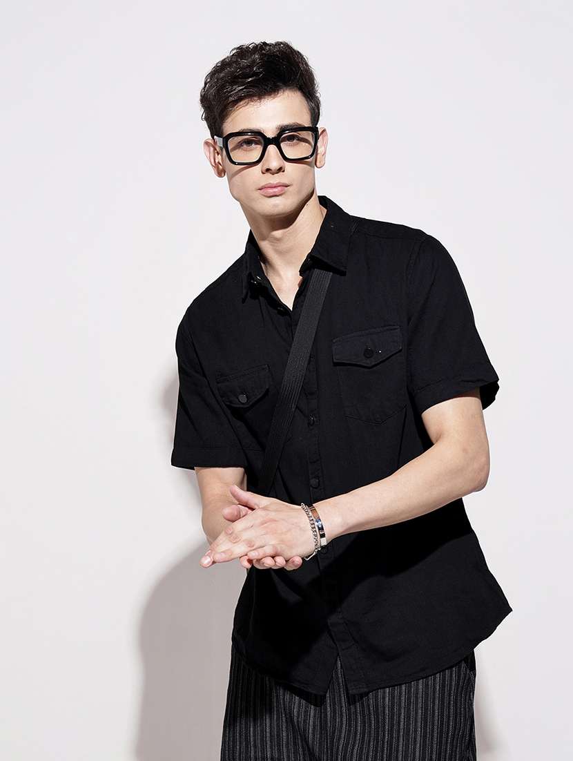 men solid short sleeve regular fit casual shirt - 22086085 - Zoom Image - 0
