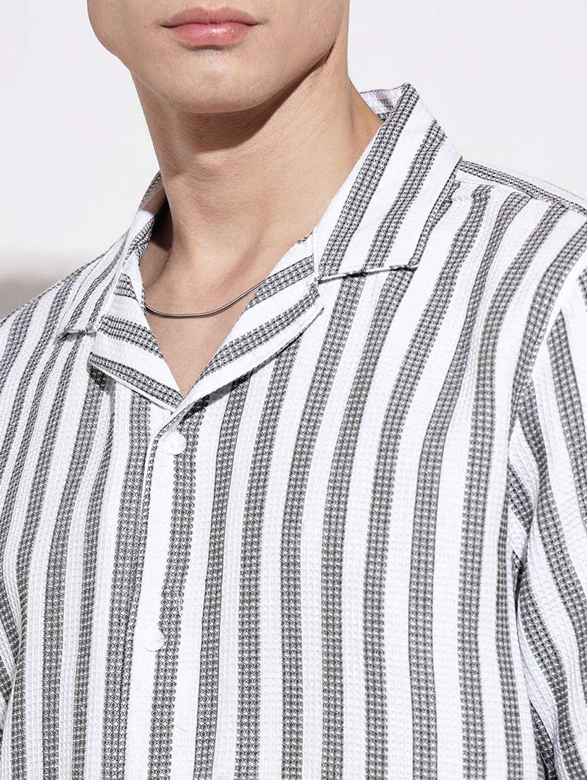 men striped short sleeve loose fit casual shirt - 22086093 -  Standard Image - 6
