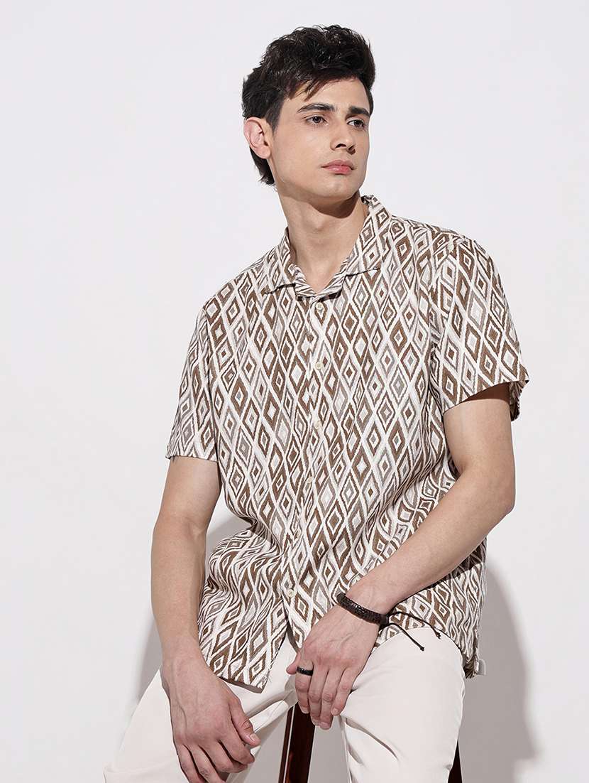 men geometric printed short sleeve loose fit casual shirt - 22086107 -  Standard Image - 1