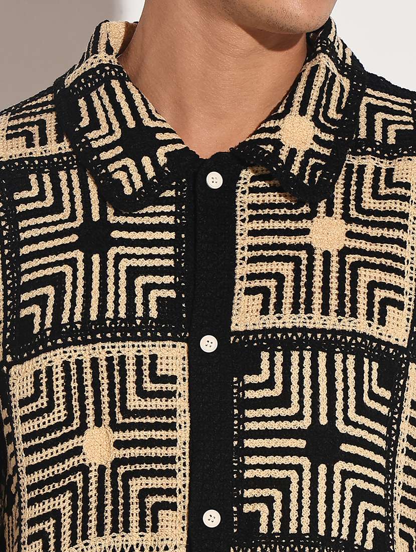 men self design short sleeve loose fit casual shirt - 22086123 -  Standard Image - 4