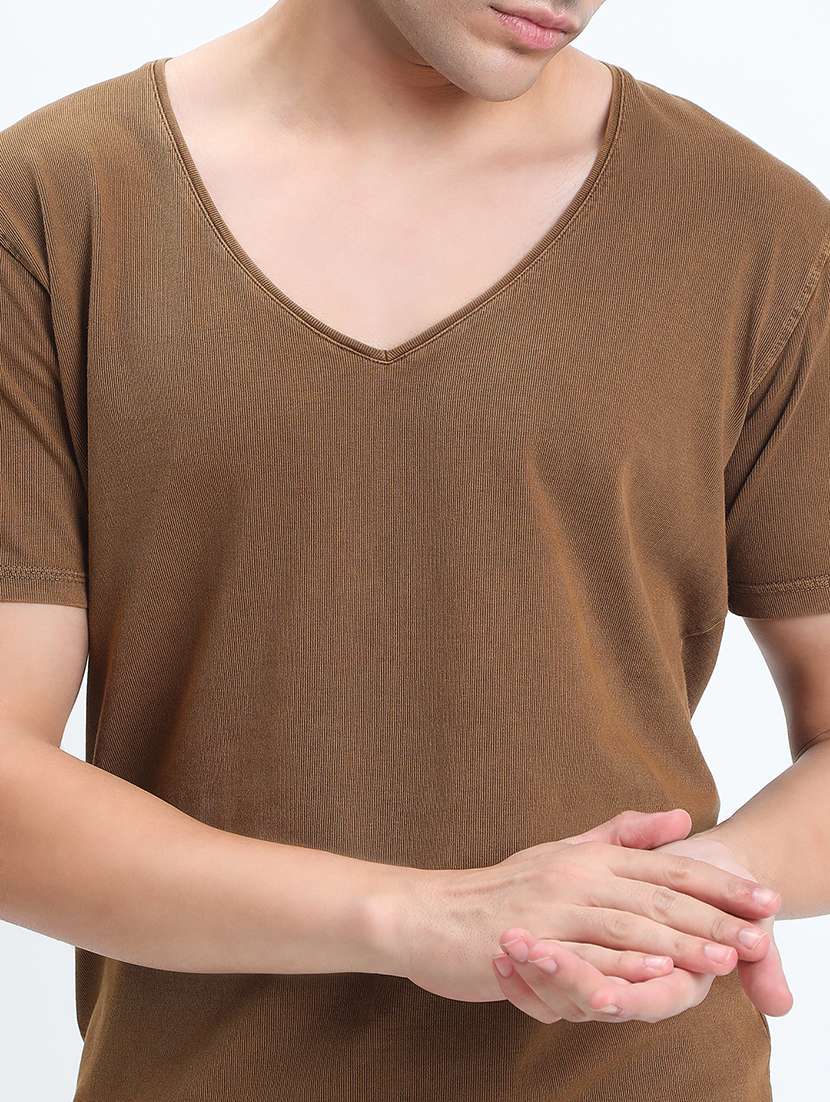 men solid short sleeve regular fit t-shirt - 22086135 -  Standard Image - 4