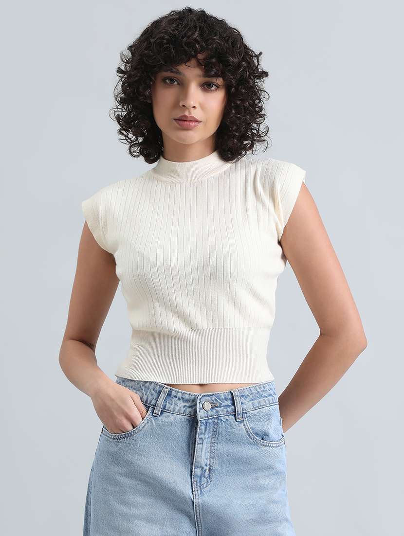 women cream solid cap sleeve crop top