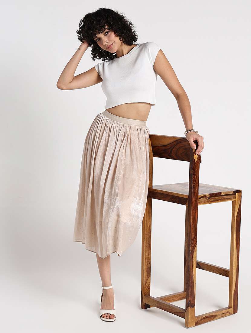 women white solid short sleeve crop top - 22086352 - Standard Image - 4
