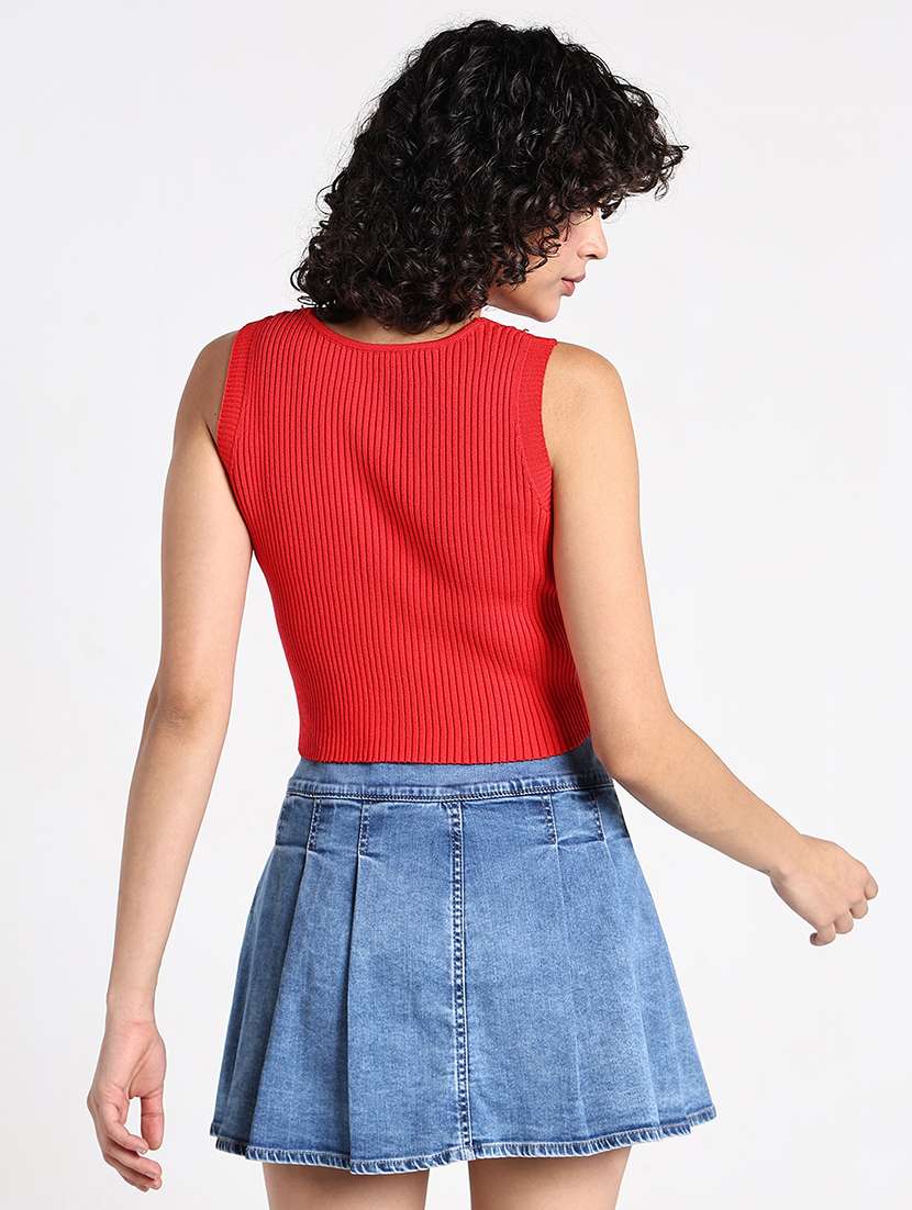 women red solid sleeveless crop top - 22086354 -  Standard Image - 4