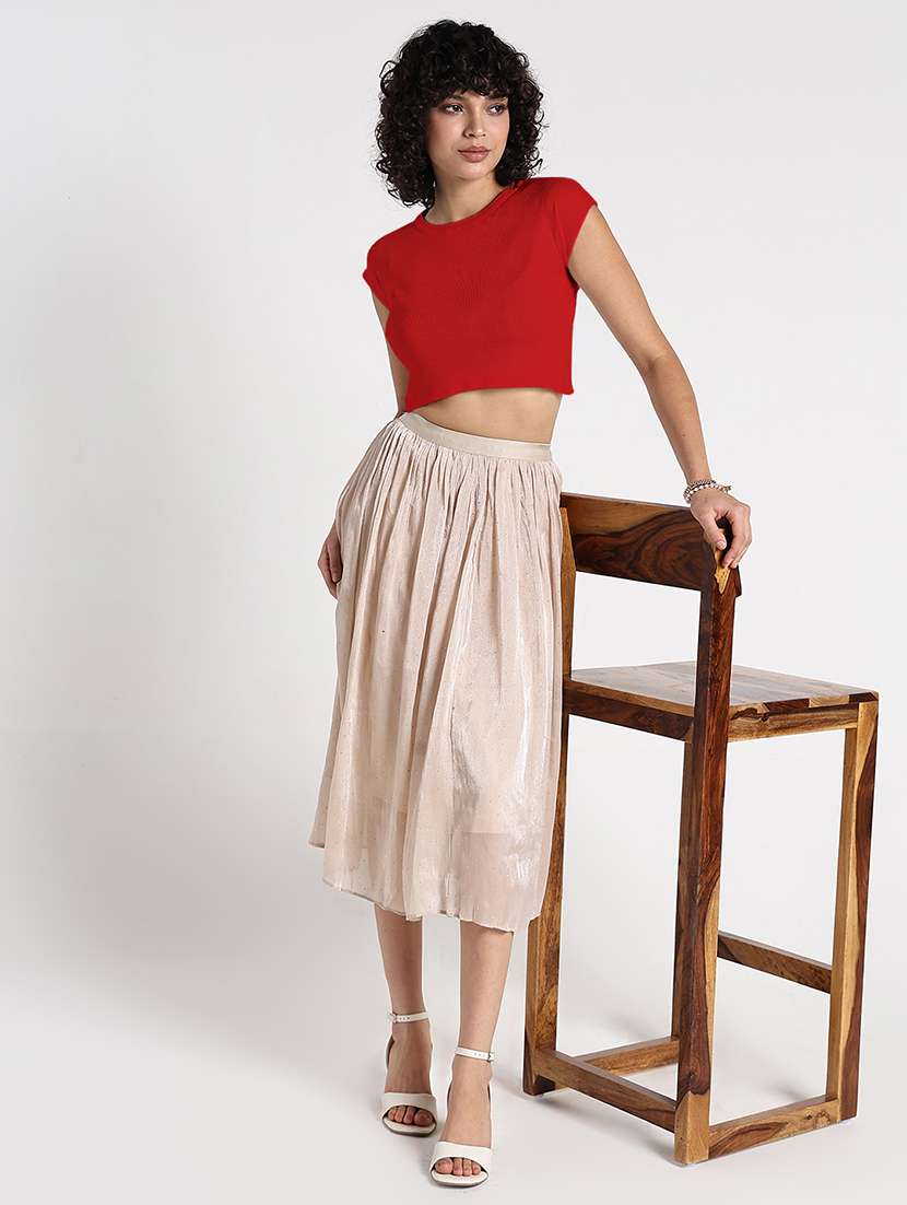 women red solid short sleeve crop top - 22086375 - Standard Image - 4