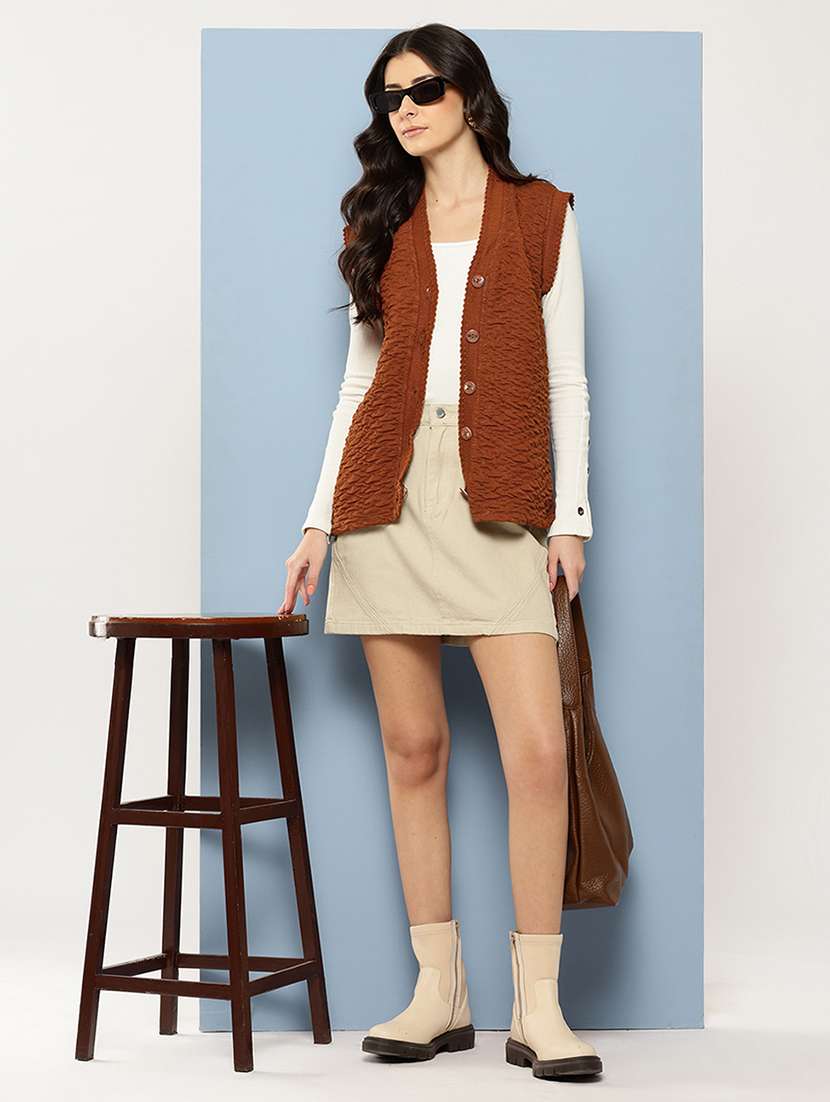 women self designed sleeveless cardigan - 22086541 -  Standard Image - 4