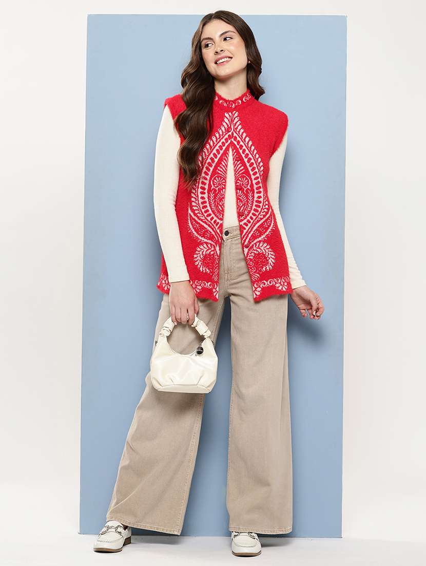 women self designed sleeveless cardigan - 22086547 -  Standard Image - 4