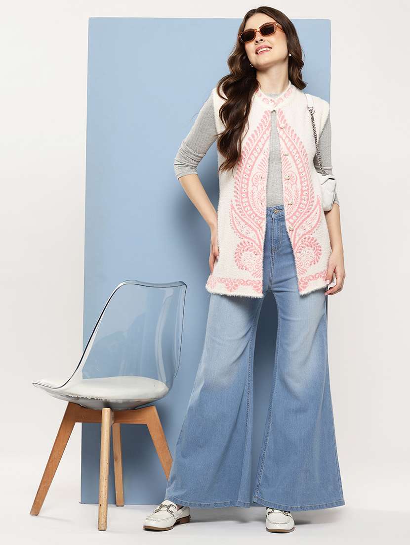 women self designed sleeveless cardigan - 22086549 -  Standard Image - 4