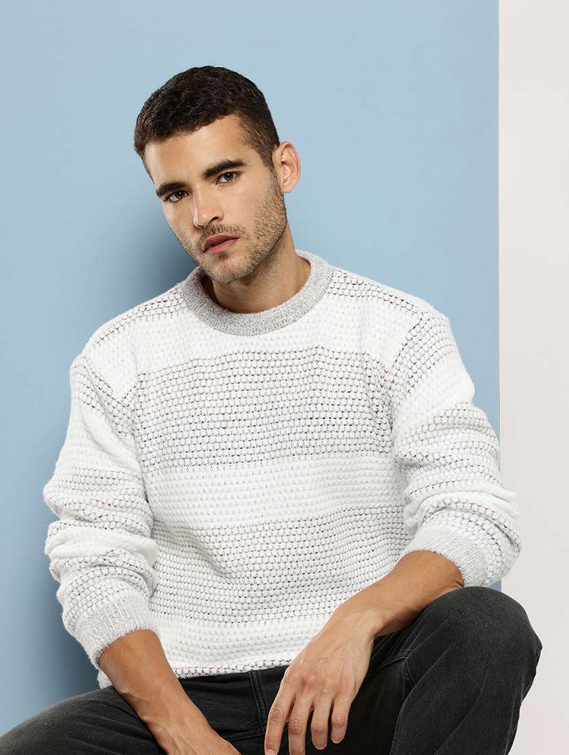 men self design long sleeve regular fit pullover 