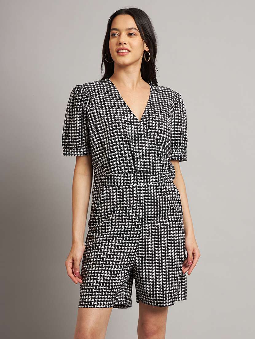 women houndstooth print puff sleeve romper - 22086848 -  Standard Image - 1