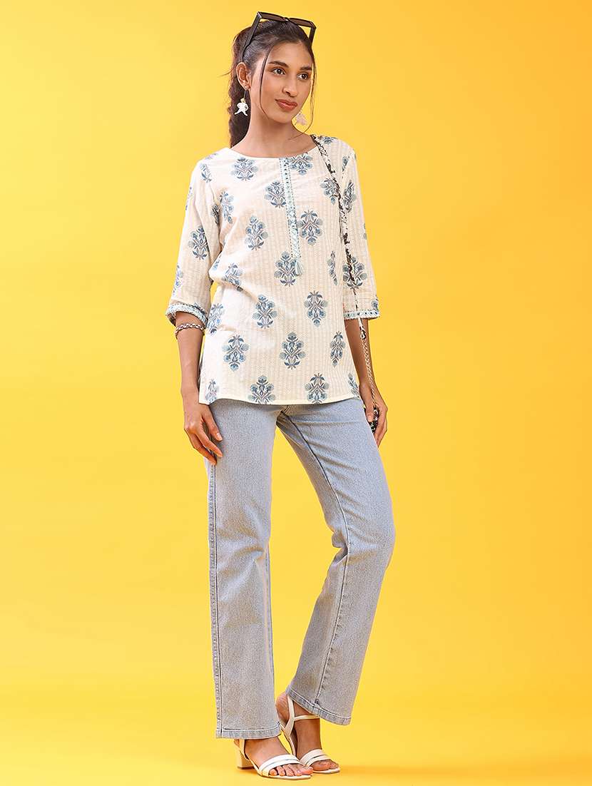 women floral printed three quarter sleeve straight kurti - 22087278 -  Standard Image - 4