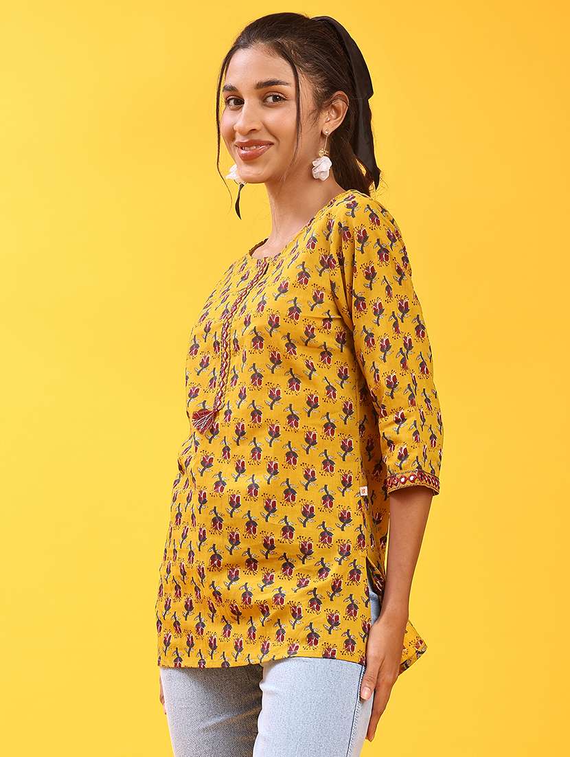 women floral printed three quarter sleeve straight kurti - 22087281 -  Standard Image - 1